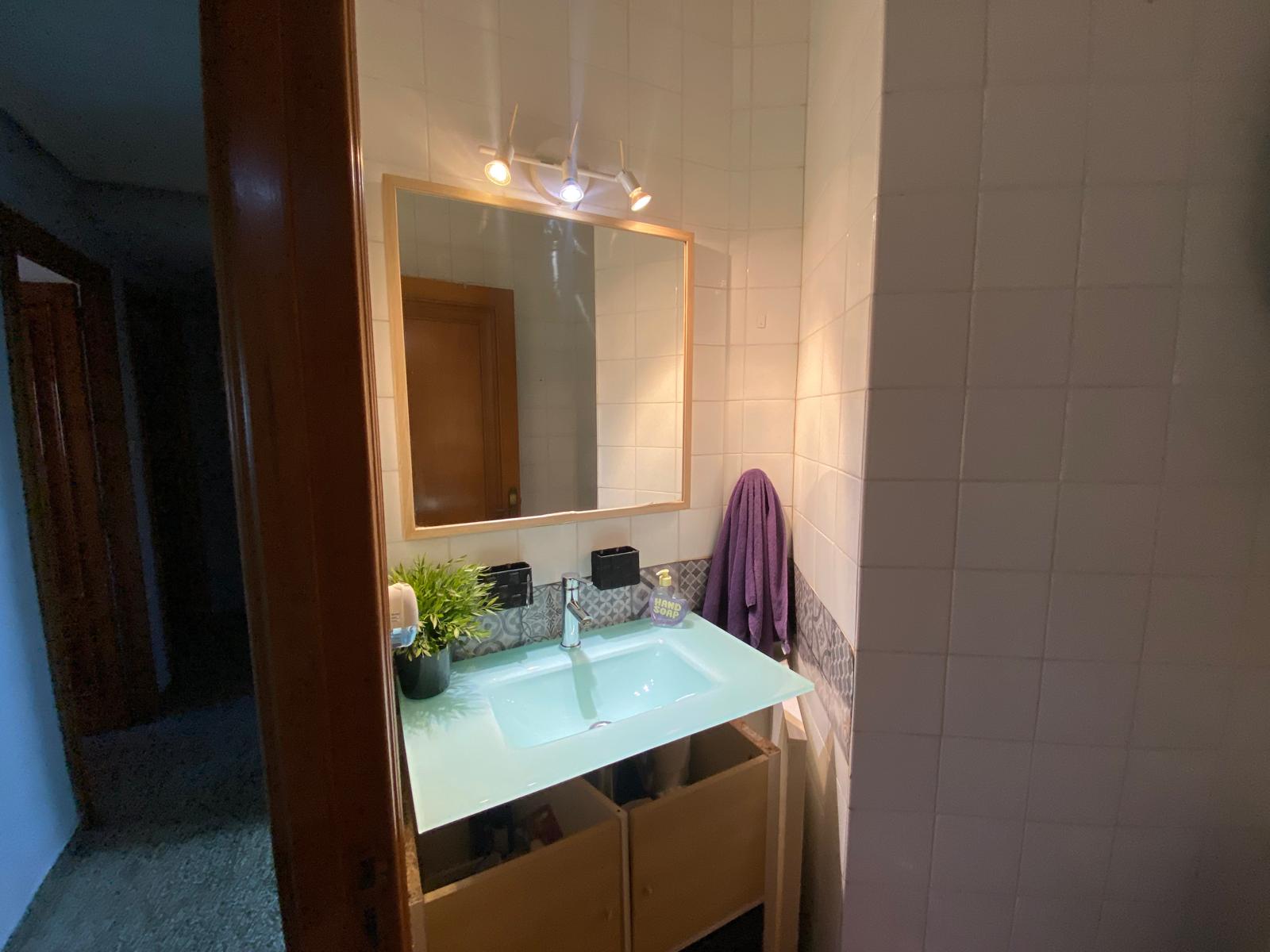 Property 2484 - Image 28